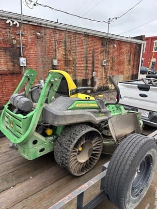 Image of John Deere Z915B equipment image 1