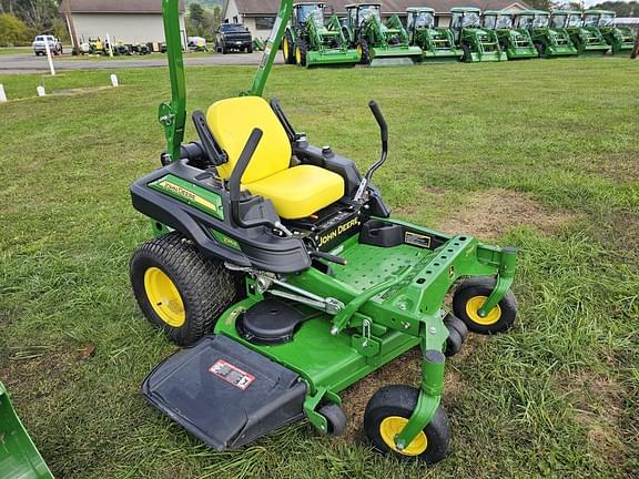 Image of John Deere Z915B equipment image 1