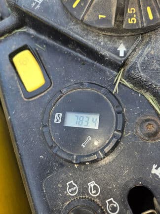 Image of John Deere Z915B equipment image 3