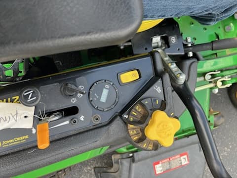 Image of John Deere Z915B Primary image