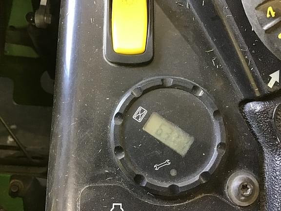 Image of John Deere Z915B equipment image 2