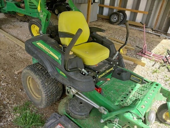 2016 John Deere Z915B Equipment Image0