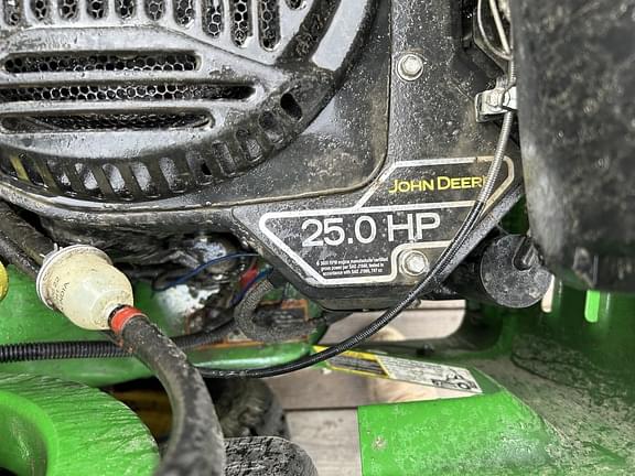 Image of John Deere Z915B equipment image 1