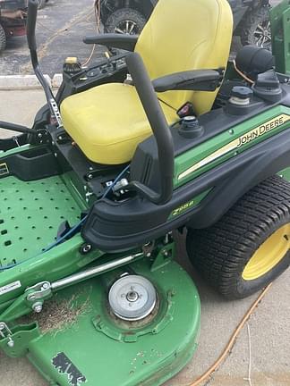 Image of John Deere Z915B equipment image 4