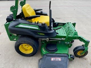 Image of John Deere Z915B equipment image 4