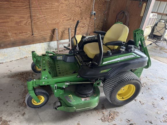 Image of John Deere Z915B equipment image 1