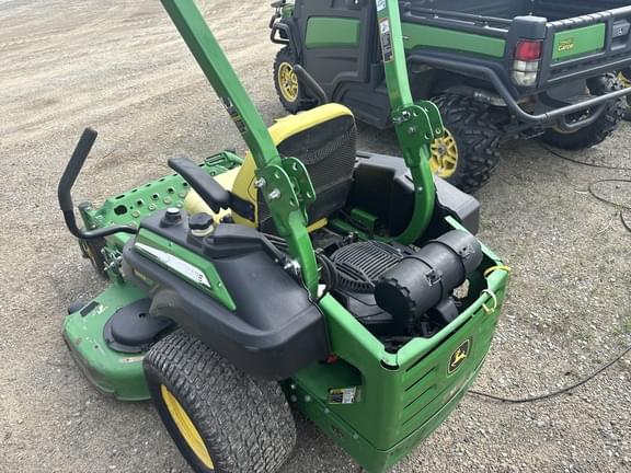 Image of John Deere Z915B equipment image 1