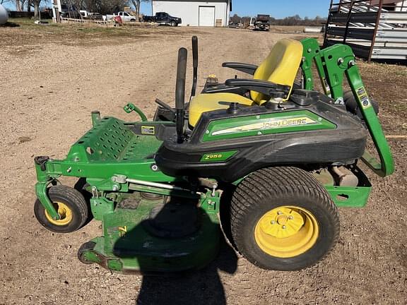 Image of John Deere Z915B equipment image 4