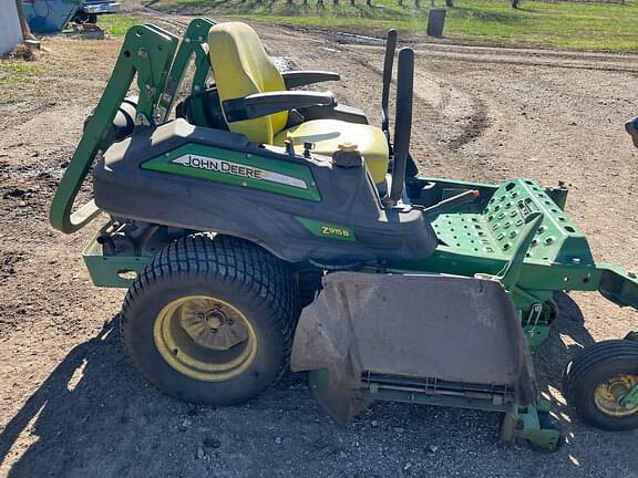 Image of John Deere Z915B equipment image 1