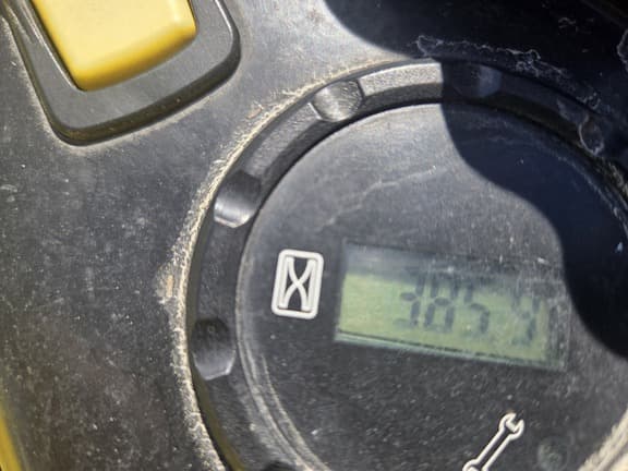 Image of John Deere Z915B equipment image 4