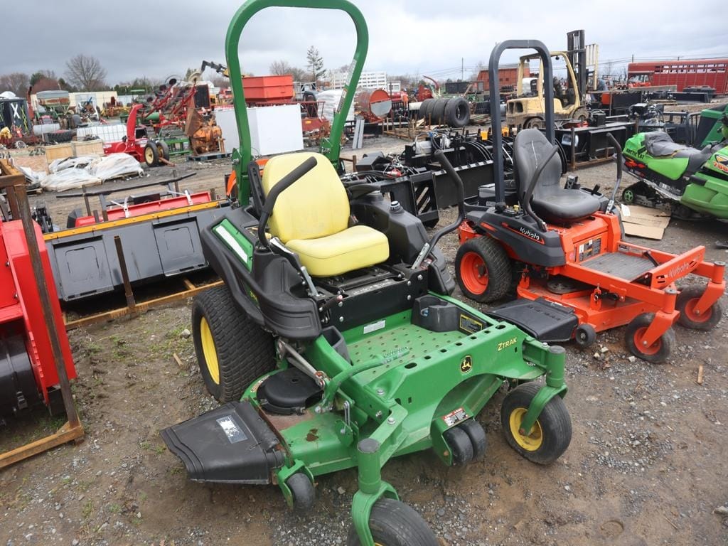 2016 John Deere Z915E Equipment Image0