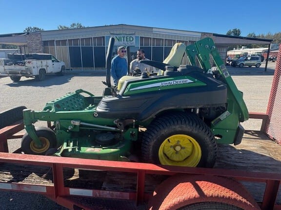 2016 John Deere Z920M Equipment Image0