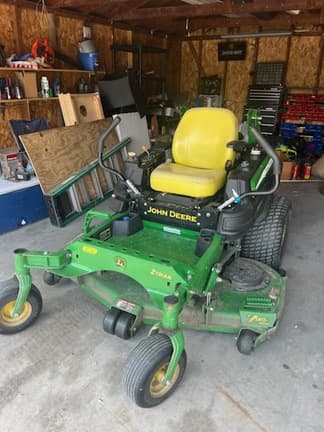 Image of John Deere Z920M equipment image 1