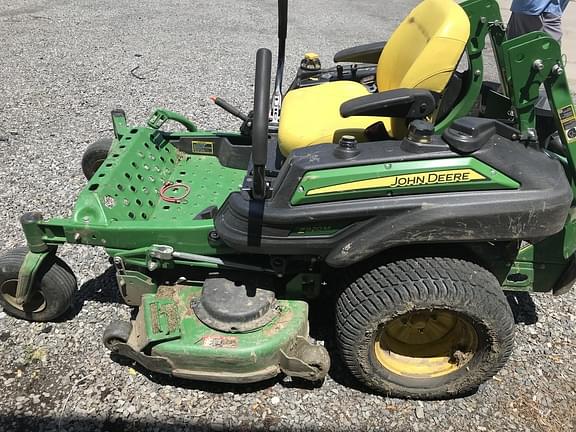 Image of John Deere Z920M equipment image 1