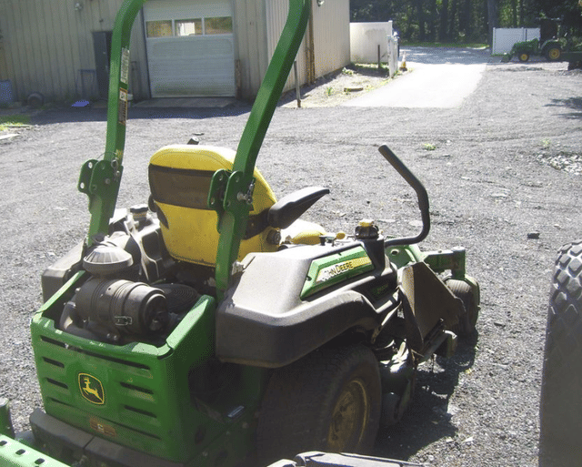 Image of John Deere Z920M equipment image 4