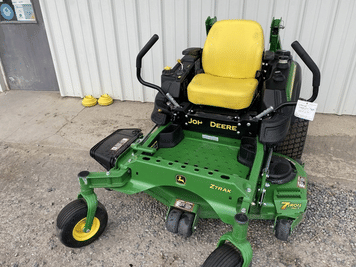 Main image John Deere Z925M