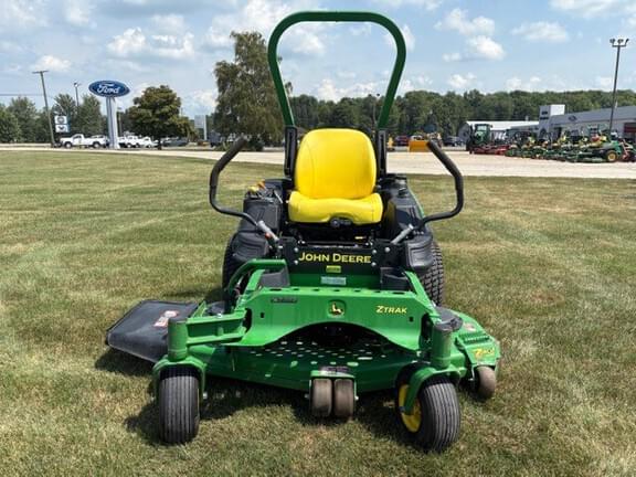 Image of John Deere Z925M Primary image