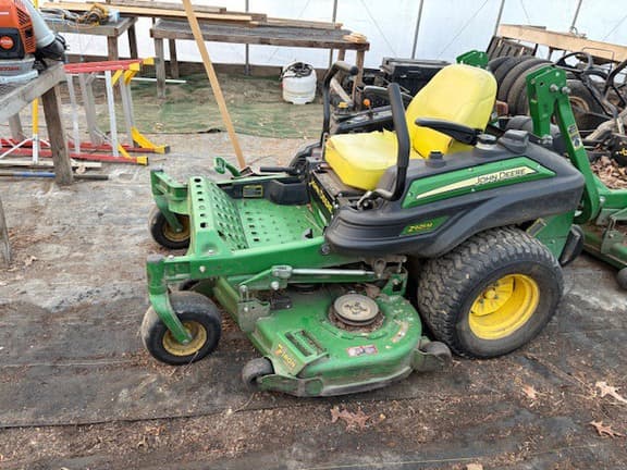 Image of John Deere Z925M Image 0