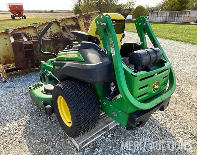 Image of John Deere Z925M equipment image 2