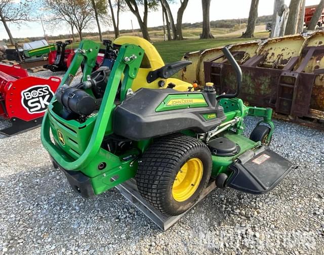 Image of John Deere Z925M equipment image 4