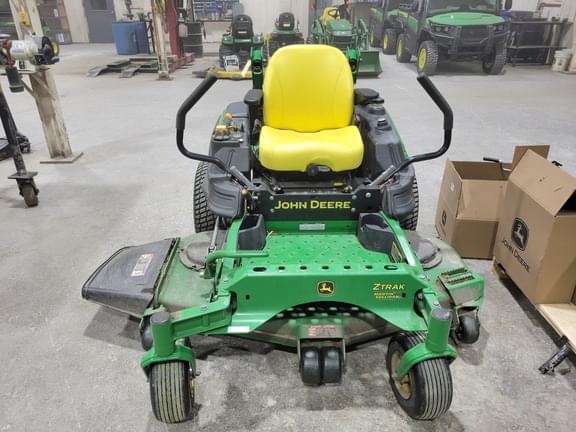 Image of John Deere Z930M equipment image 1