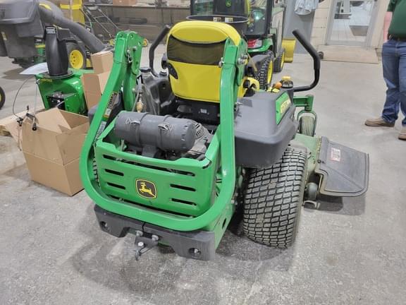Image of John Deere Z930M equipment image 3