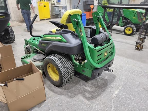 Image of John Deere Z930M equipment image 4