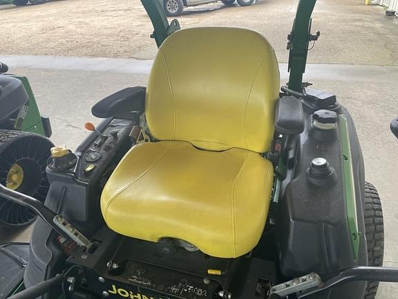 Image of John Deere Z930M equipment image 4