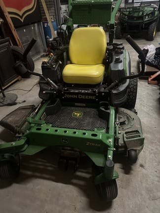 2016 John Deere Z930M Equipment Image0