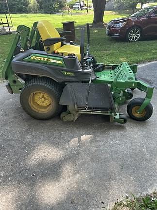Image of John Deere Z930M equipment image 1