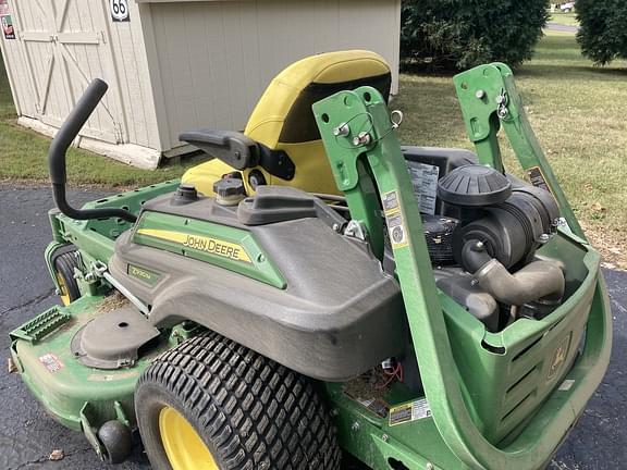 Image of John Deere Z930M equipment image 3