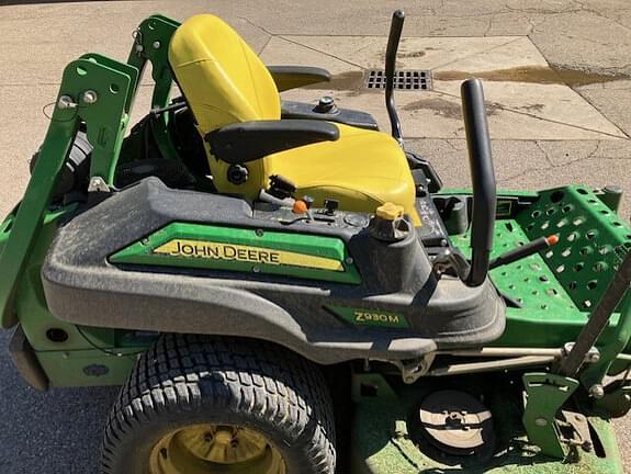 Image of John Deere Z930M equipment image 2