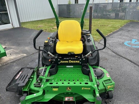 Main image John Deere Z930M