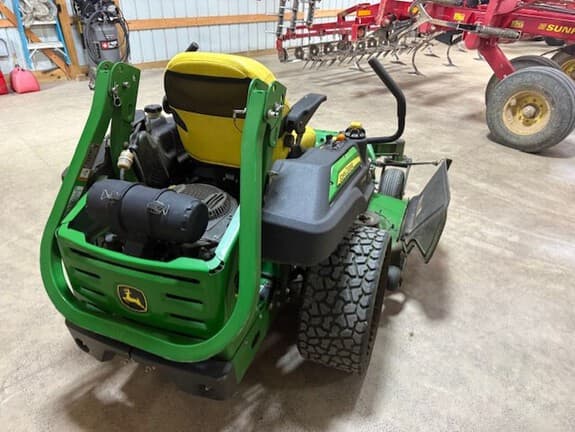 Image of John Deere Z930M equipment image 3
