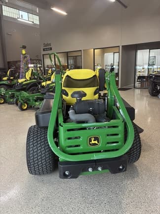 Image of John Deere Z930R equipment image 2