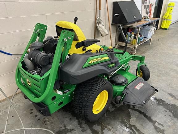 Image of John Deere Z930R equipment image 1