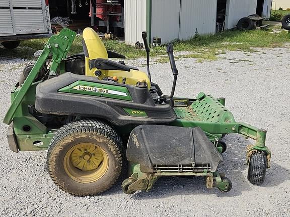 Image of John Deere Z930R equipment image 1