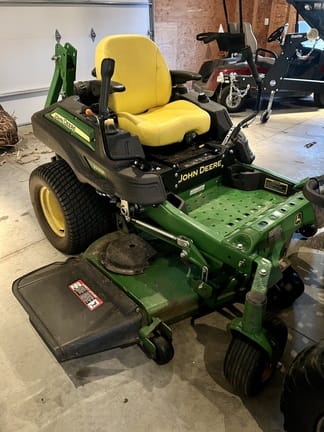 Main image John Deere Z930R