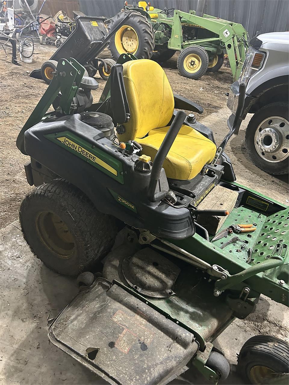 Image of John Deere Z950M Image 1