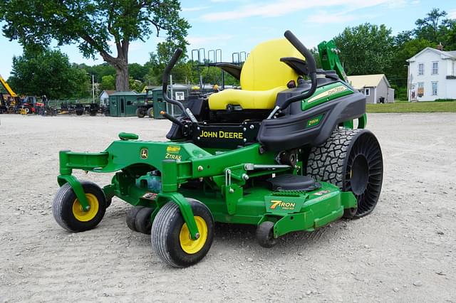 Image of John Deere Z950M equipment image 1