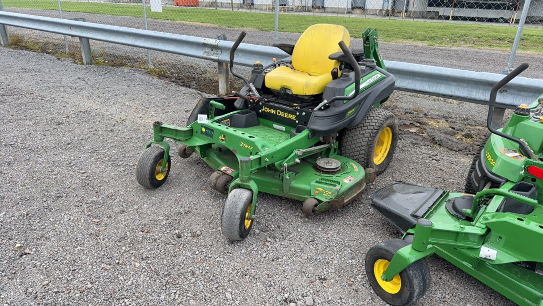 2016 John Deere Z950M Equipment Image0