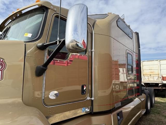 Image of Kenworth T-660 equipment image 4