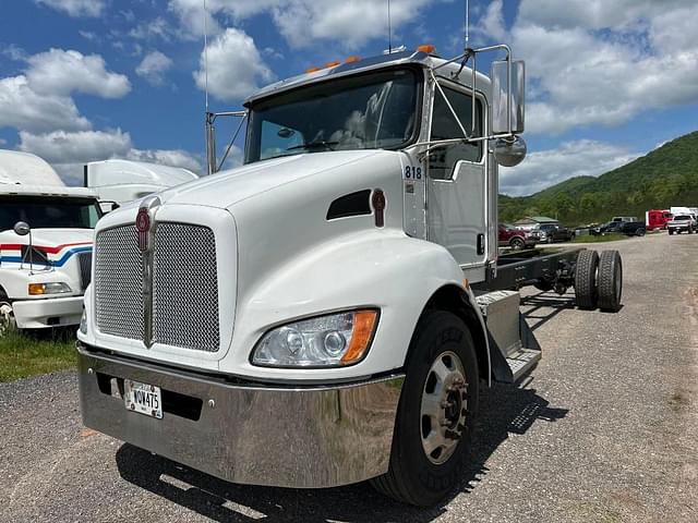 Image of Kenworth T270 equipment image 1