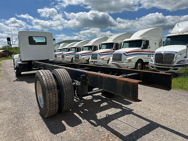 Image of Kenworth T270 equipment image 4