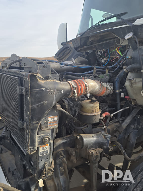 Image of Kenworth T370 equipment image 4