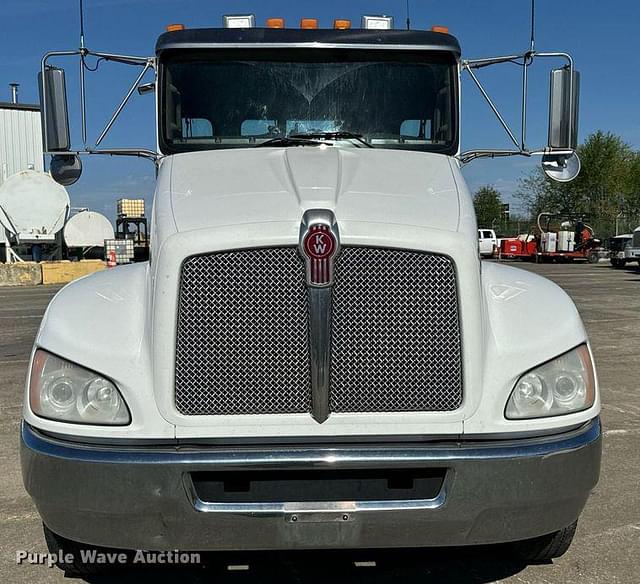 Image of Kenworth T370 equipment image 1