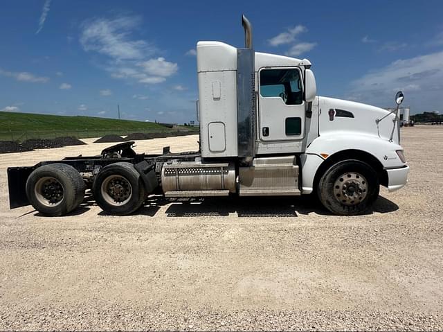 Image of Kenworth T660 equipment image 3