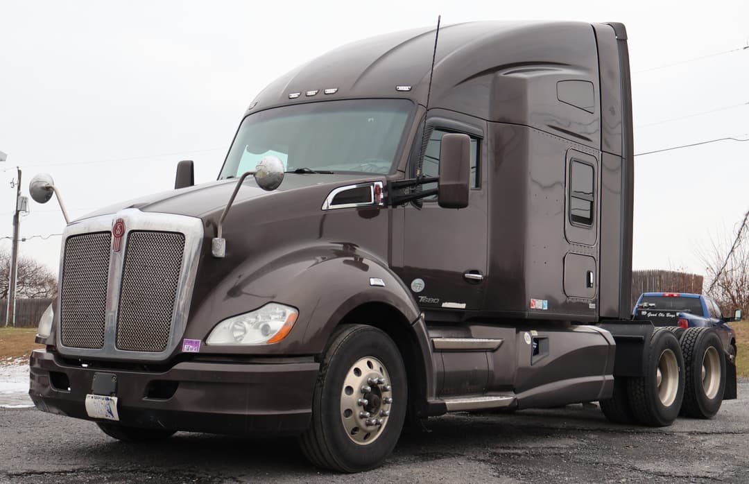 Image of Kenworth T680 Primary image