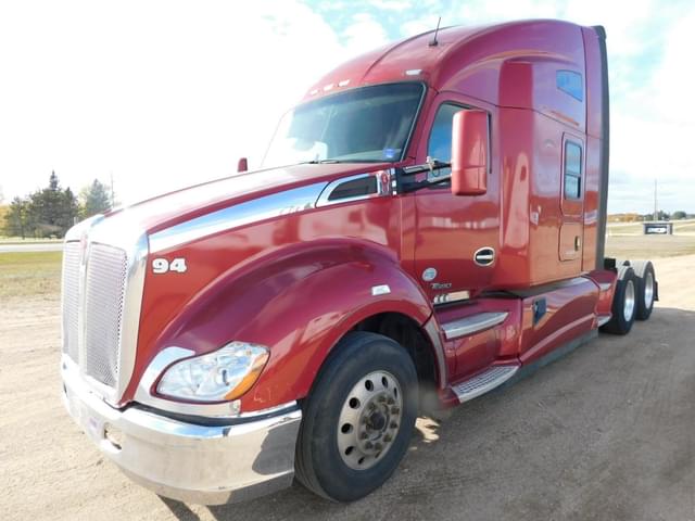 Image of Kenworth T680 equipment image 1
