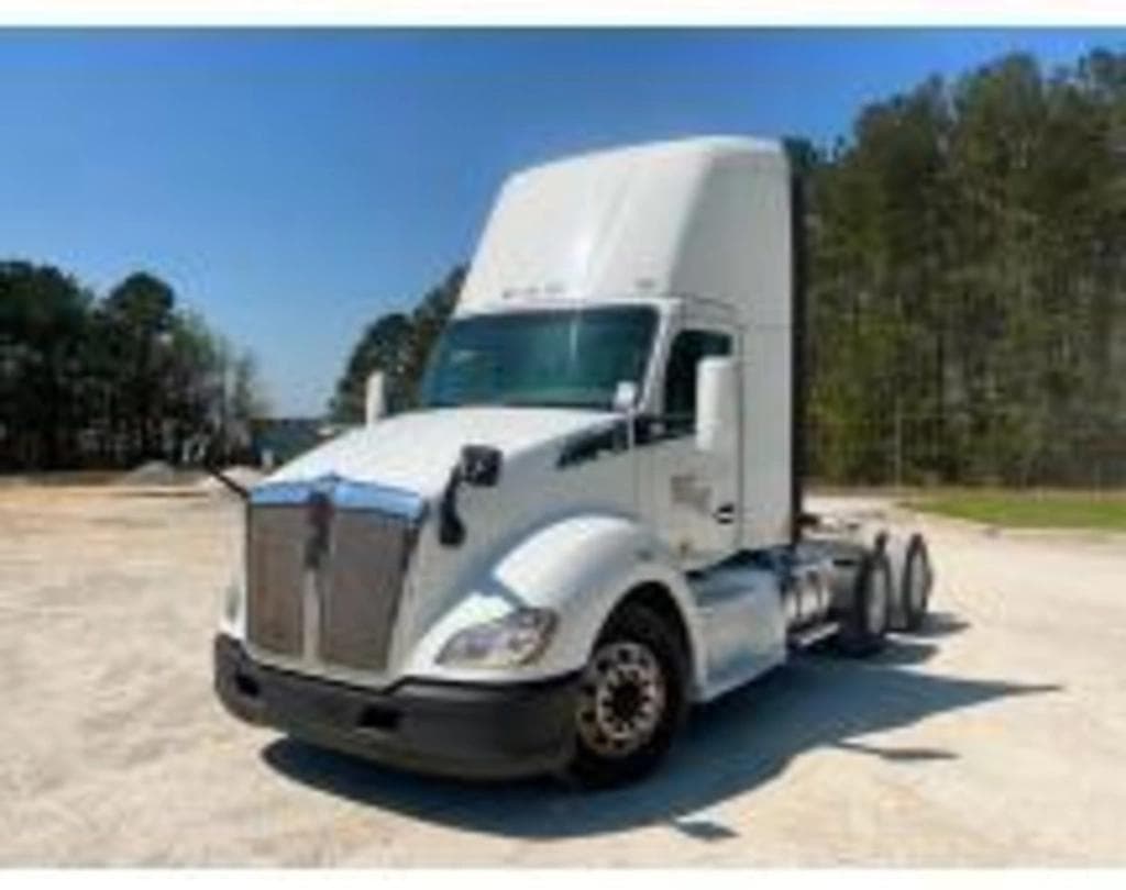 Image of Kenworth T680 Primary image